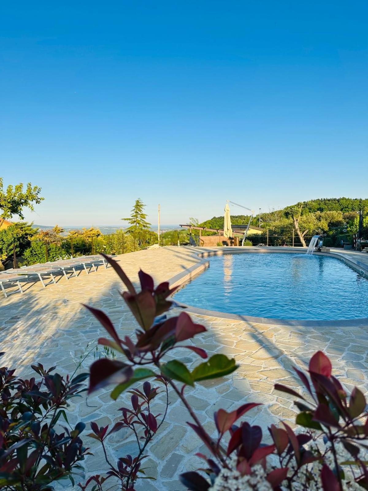 B&B Madonna Carradori Country Offagna Екстериор снимка